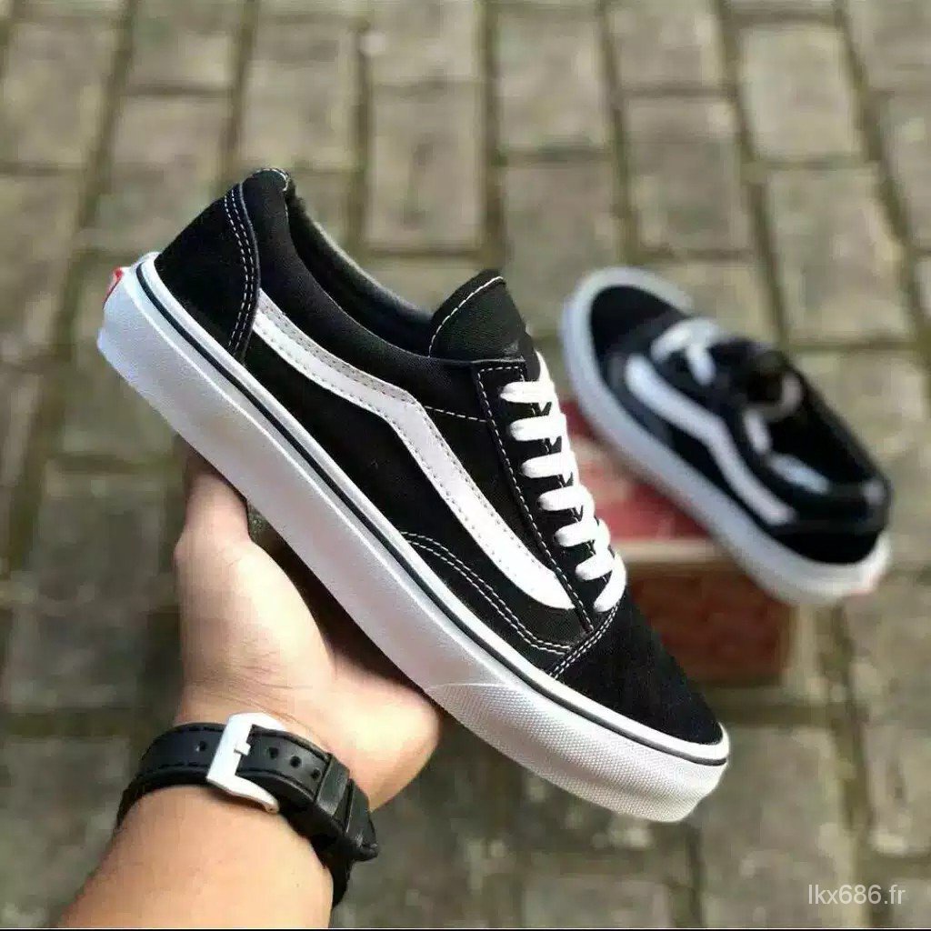 Кеды ванс дутые. Дутые вансы 2023. Кроссовки ванс дутыши. Vans knu skool black white. Кроссовки vans knu.